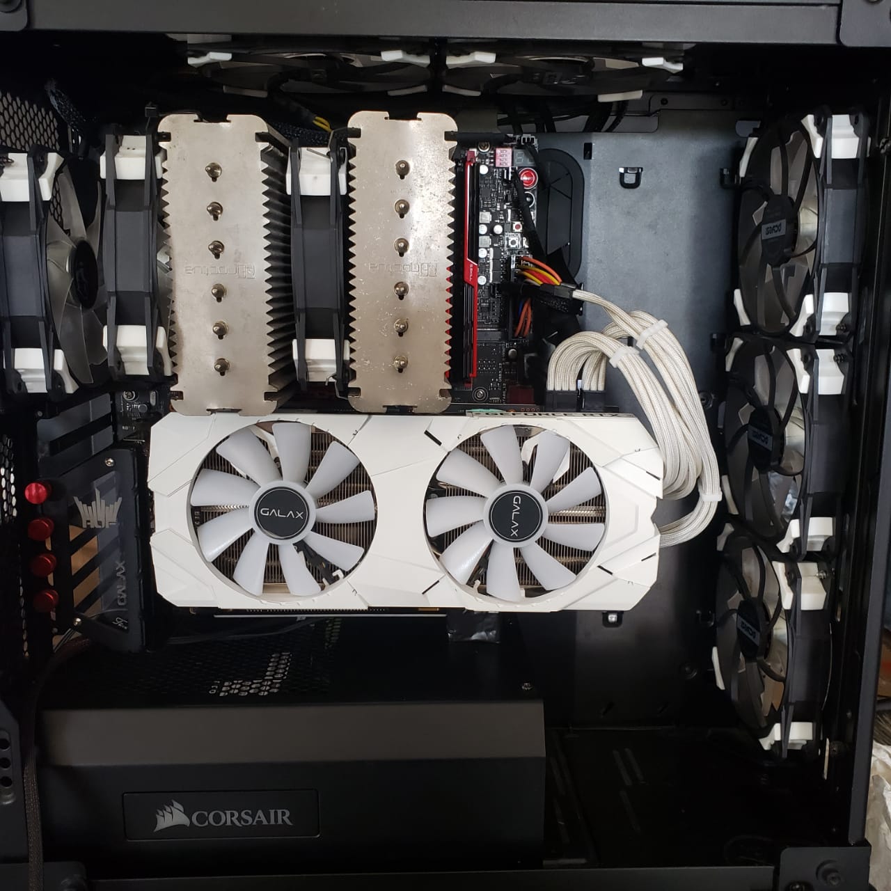 Suporte de VGA/Placa de Vídeo Vertical Universal / Modelo padrão - Imagem 5